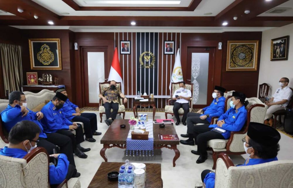 Desak Menag Lobi Arab Agar Jamaah Umrah Indonesia Bisa Berangkat