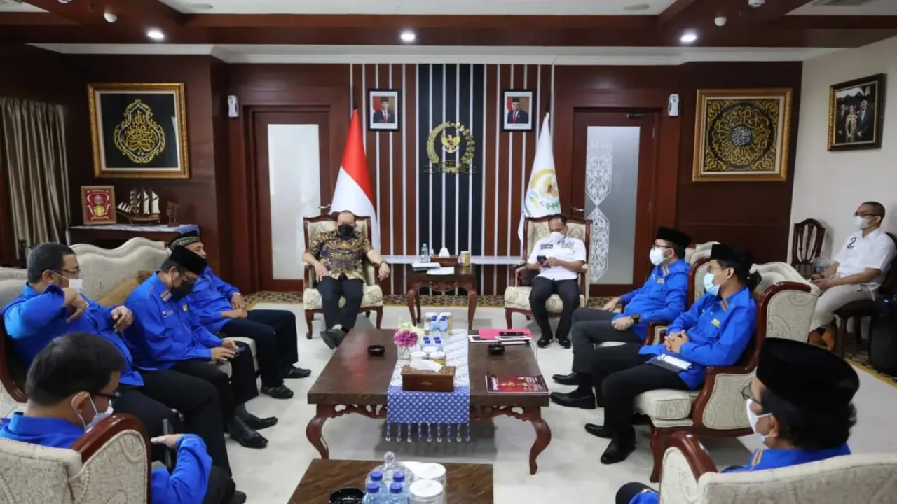 Desak Menag Lobi Arab Agar Jamaah Umrah Indonesia Bisa Berangkat