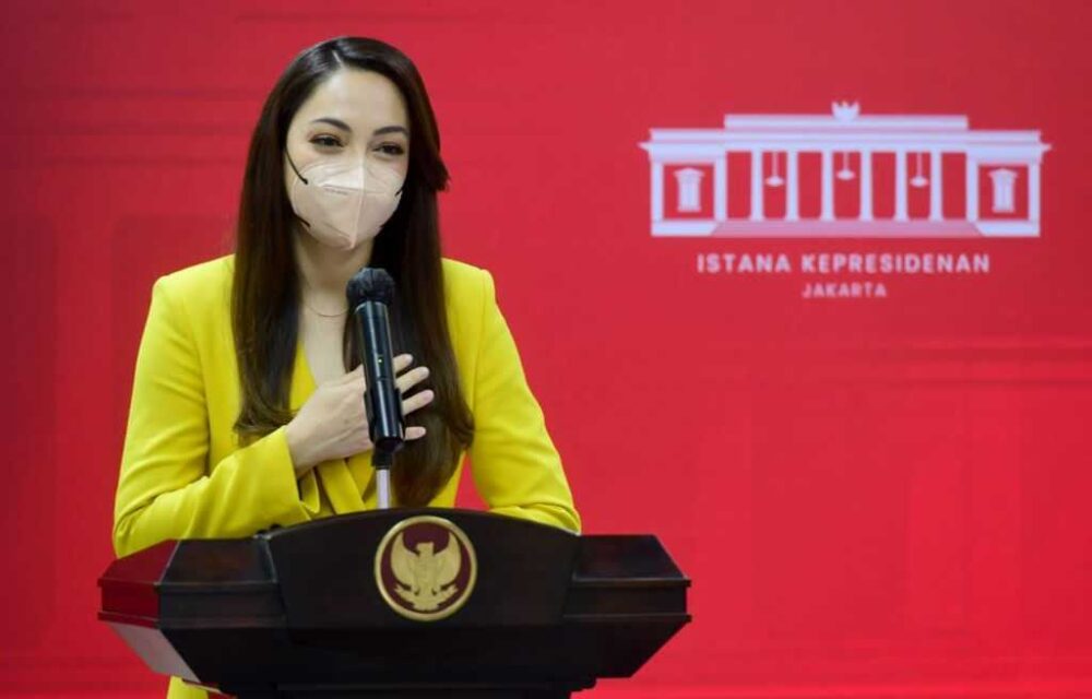 Dokter Cantik Himbau Masyarakat Agar Ikut Vaksin