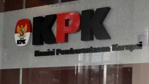 Dindikbud Banten Digeledah KPK, Kadis Saya Tak Tau Om