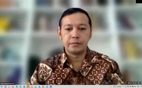 Survei Puspoll Indonesia: 80 Persen Responden Menyatakan Mudah Membuat KTP-el