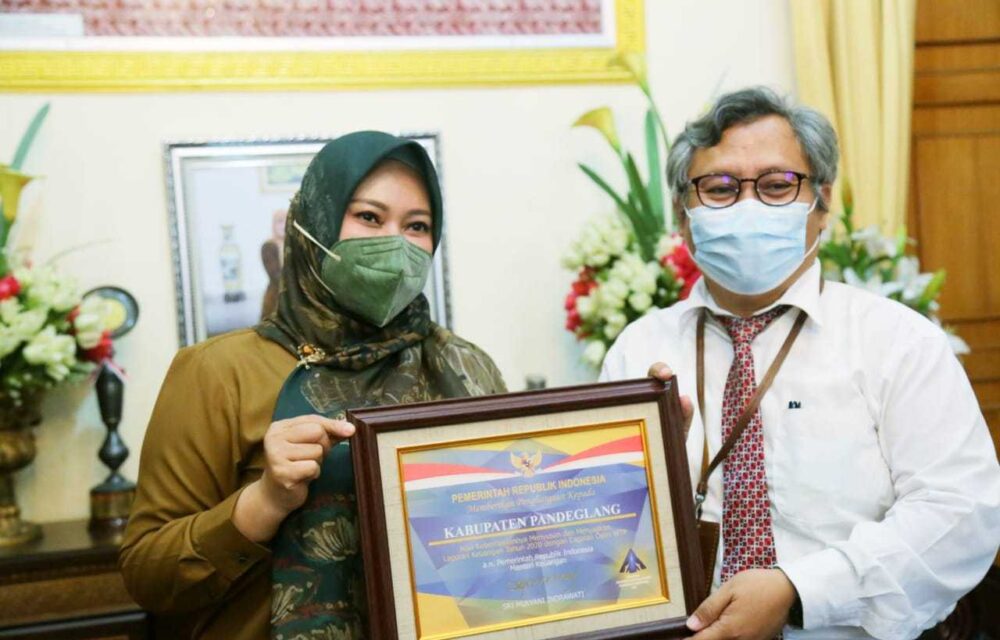 Raih Wtp, Pandeglang Diberi Penghargaan Oleh Kemenkeu