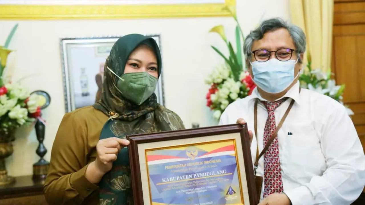 Raih WTP, Pandeglang Diberi Penghargaan Oleh Kemenkeu