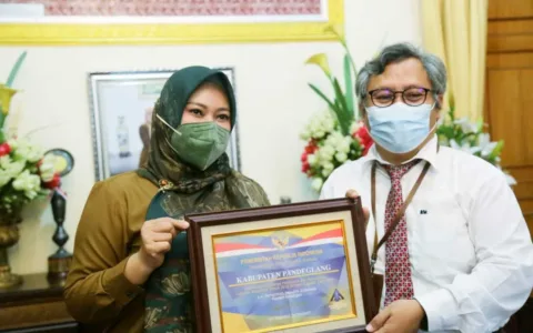 Raih WTP, Pandeglang Diberi Penghargaan Oleh Kemenkeu