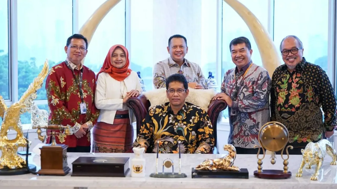 Terima Komisioner Lembaga Penjamin Simpanan, Bamsoet Minta Masyarakat Tidak Takut Simpan Uang di Bank