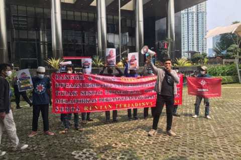 Mahasiswa Minta Kpk Panggil Direktur Perusda Teluk Bintuni