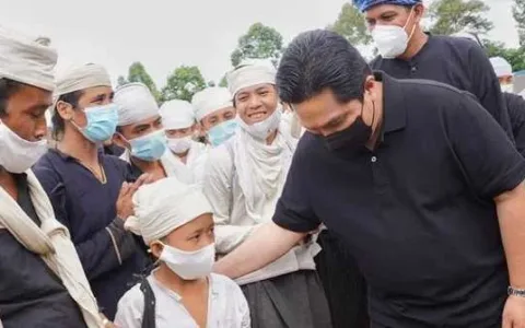 Menteri BUMN Erik Tohir Tinjau Lokasi Kebakaran di Baduy