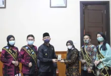 Raih Juara 2 Nasional, Duta Bahasa Datangi Wagub Banten