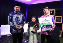 68 Tahun Mengajar , Menag Siapkan Afirmasi Untuk Neneh Hasanah