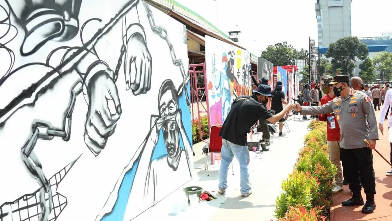 MANTAP…Kapolri Buka Festival Mural Bhayangkara