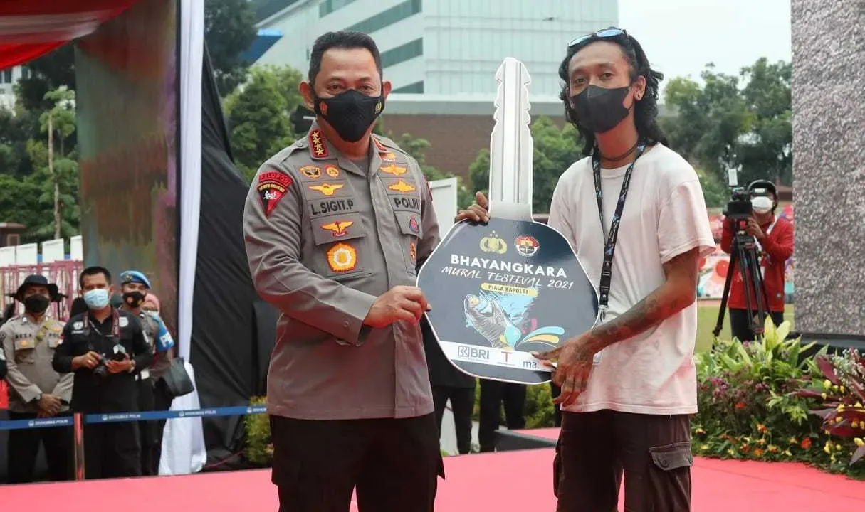 TEPAT…Kapolri Sebut Pemenang Festival Mural Dia Yang Kritik Polri