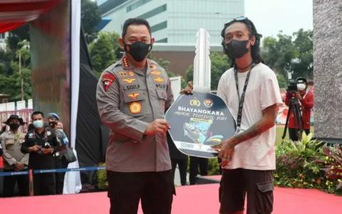 TEPAT…Kapolri Sebut Pemenang Festival Mural Dia Yang Kritik Polri