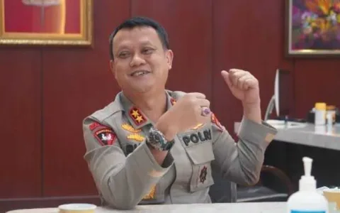 Tulus dan Humanis, Kapolda Banten Mendapat Penghargaan Dari Forum Wartawan Jakarta