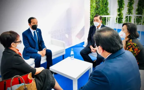 AMAZING…Jokowi Bahas Situasi Dunia Bersama Presiden Dewan Eropa