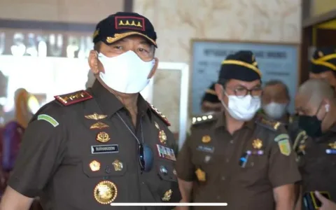 Kalah Dipraperadilan, Kejagung Ancam Copot Kejari Kuansing