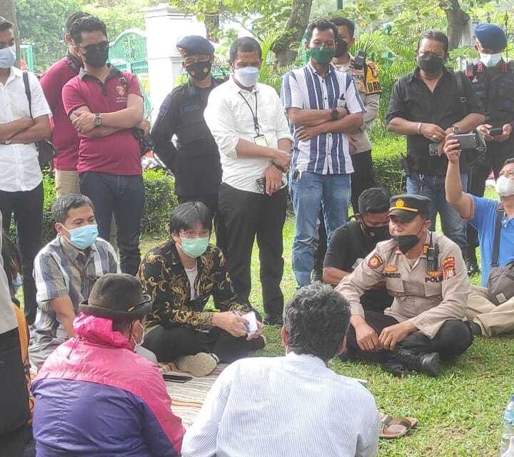 Mantap...!Kantor Staf Presiden Terima Aduan Petani Indramayu