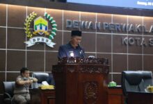 Walikota Serang Bahas Kearsipan Dan Dana Cadangan Pilwakot Di Paripurna Dprd
