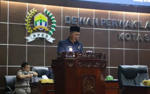 Walikota Serang Bahas Kearsipan dan Dana Cadangan Pilwakot di Paripurna DPRD