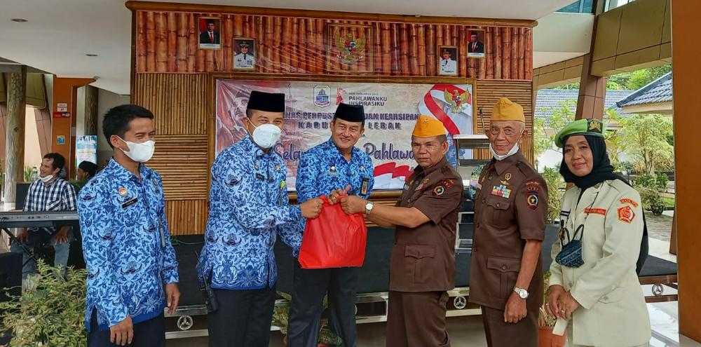 Hari Pahlawan, Lapas Rangkasbitung Berbagi Kasih Bersama Veteran Perjuang