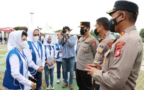TOP…IWAPI dan Polri Gelar Vaksinasi di Cilegon