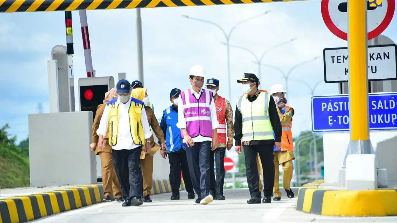 KEREN…Presiden Jokowi, Tol Serang – Panimbang Pengukit Ekonomi Kawasan