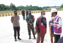 KAWAL KETAT…Kapolda Dampingi Presiden Jokowi Resmikan Tol Serang – Panimbang