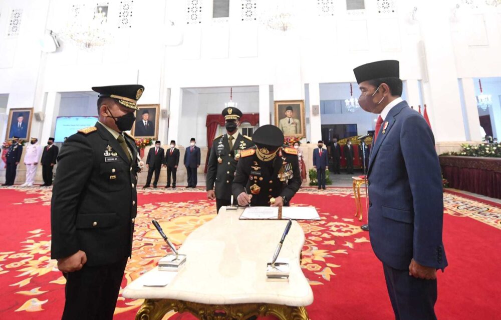 Keren Gaes...!Presiden Lantik Kasad Di Istana
