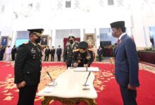 Keren Gaes...!Presiden Lantik Kasad Di Istana