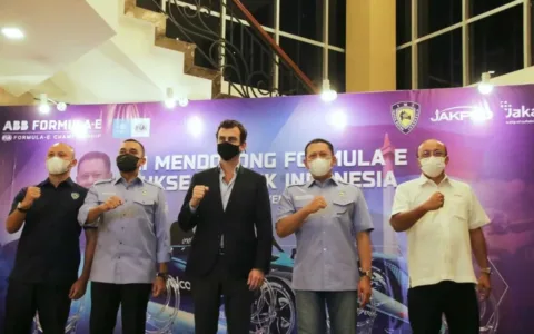 Bamsoet Siap Suskeskan Balap Dunia Formula-E di Jakarta