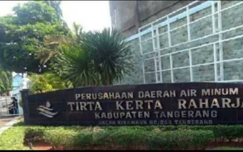MANTAP…Warga Rajeg Dukung Perumdam TKR Salurkan Air Bersih Untuk Masyarakat