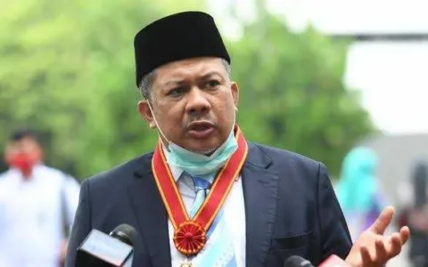 GAS TERUS…Fahri Hamzah Tantang Capres Dari Jakarta dan Jawa, Ada Apa
