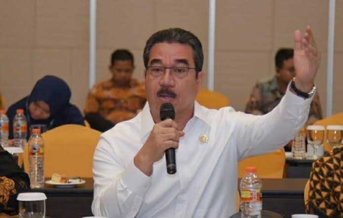 Bongkar...!Hendrik Lewerissa, Ada Aroma Tak Sehat Terkait Kebakaran Kilang