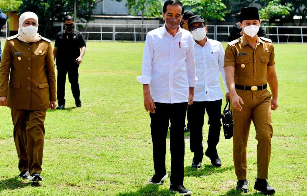 Saat Presiden Bujuk Menteri Pupr Beli Sepatu Buat Naik Motor