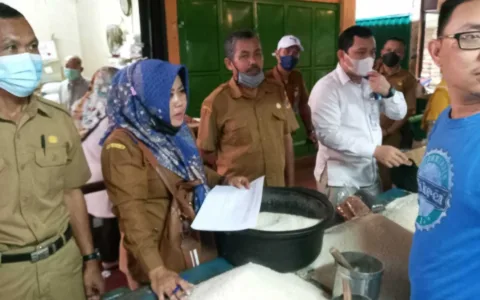 Jelang Nataru, Bulog dan Pemkab Lebak Monitoring Harga Kebutuhan Pokok di Pasaran