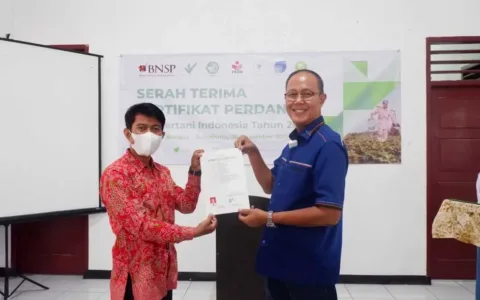 FKDB inisiasi serah terima sertifikat perdana LSP Pertani Indonesia