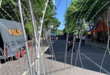 Pa 212 Soal Polisi Halangi Massa Di Patung Kuda
