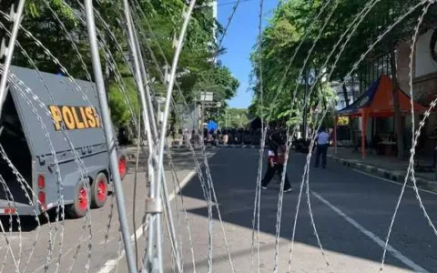 PA 212 soal Polisi Halangi Massa di Patung Kuda