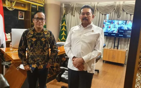 Jokowi Mania Apresiasi Kejati Banten Selamatkan 59 Triliun Duit Negara