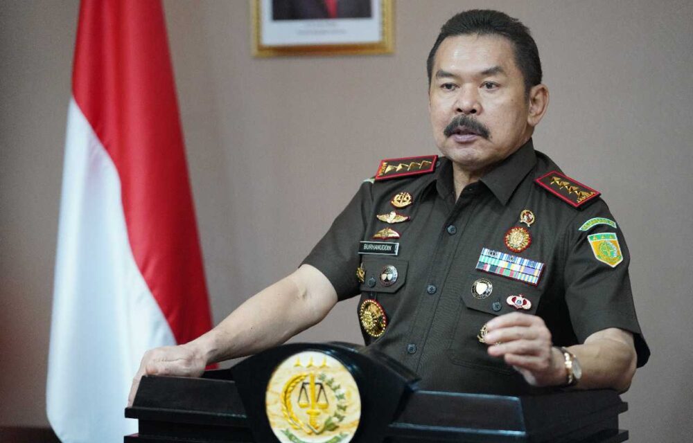 Sikat Terus...!16 Tahun Buron, Koko Sandoza Fritz Ditahan Kejagung