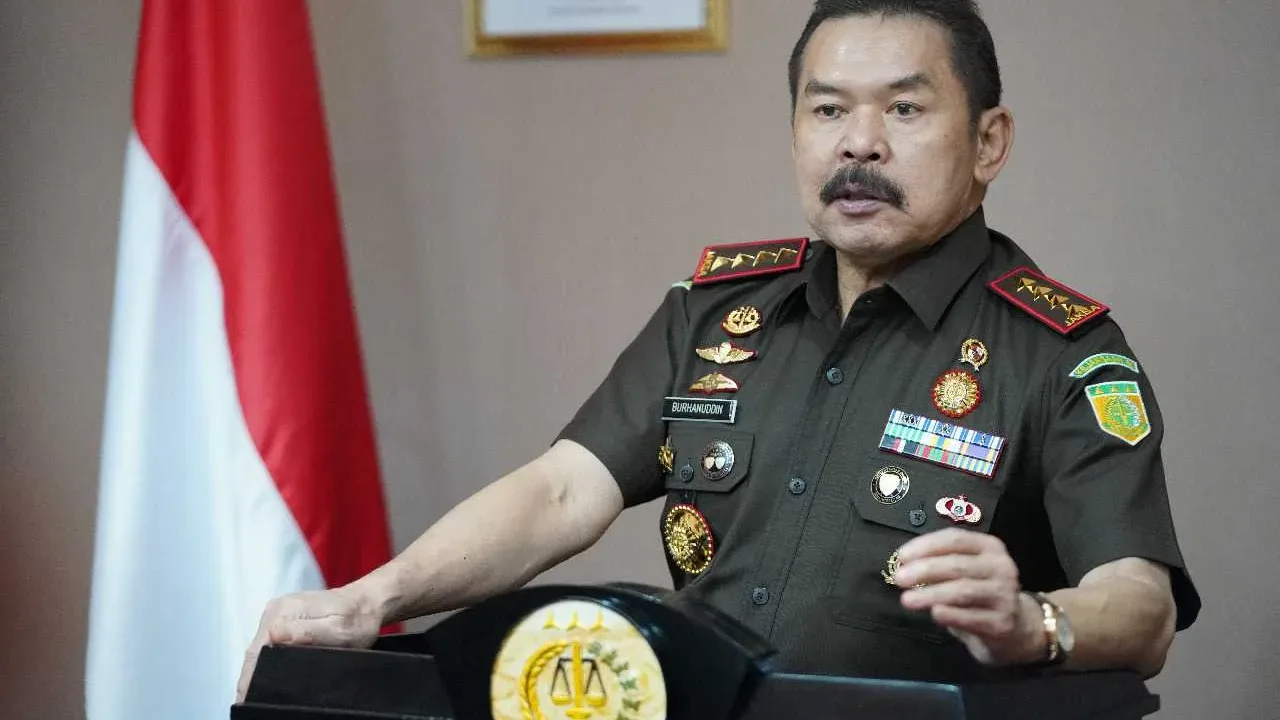 SIKAT TERUS…16 Tahun Buron, Koko Sandoza Fritz Ditahan Kejagung