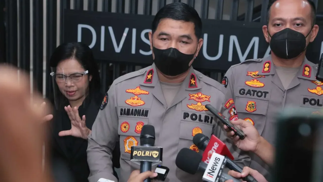 SIKAT…Polri Tegaskan Transparan Tangani Kasus Bahar Smith