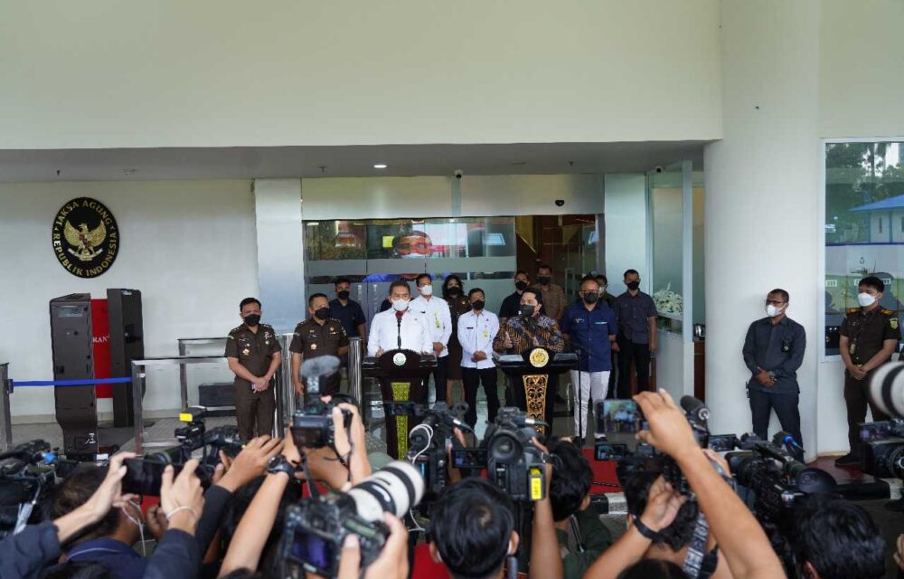 Menteri Bumn Temui Jaksa Agung, Ada Apa