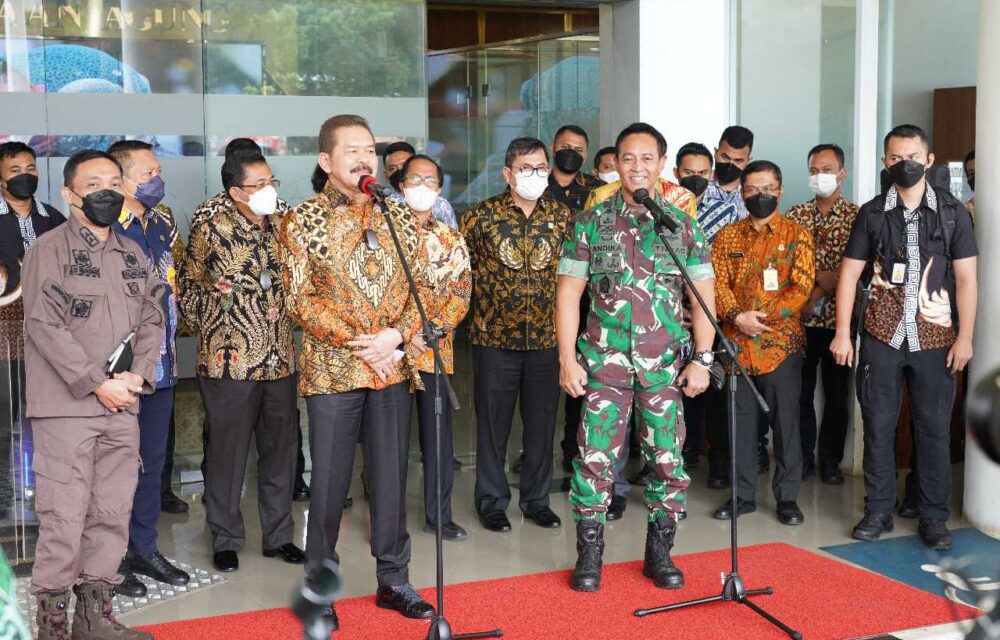 Panglima Tni Kunjungi Jaksa Agung, Ada Apa
