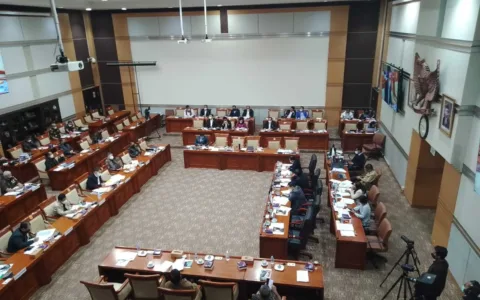 Gunakan Bahasa Sunda Saat Rapat, Politisi PDIP Desak Jaksa Agung Copot Kejati