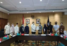 Ombudsman Banten Serahkan Hasil Penilaian Kepatuhan Wali Kota Tangsel