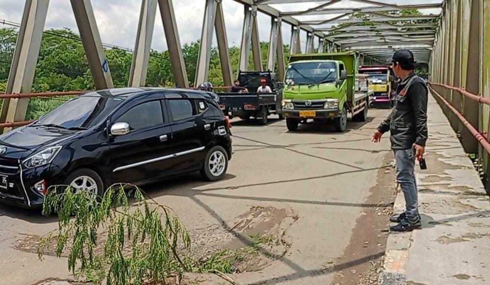 Bara Jp Banten Minta Kementerian Pupr Perbaiki Jalan Rusak Di Lebak