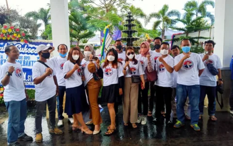 Relawan Deklarasikan Iti Jayabaya Calon Gubernur Banten