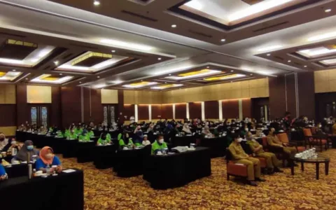 Anngota Komisi VII DPR RI Gelar Bimtek Wirausaha Baru di Kalteng