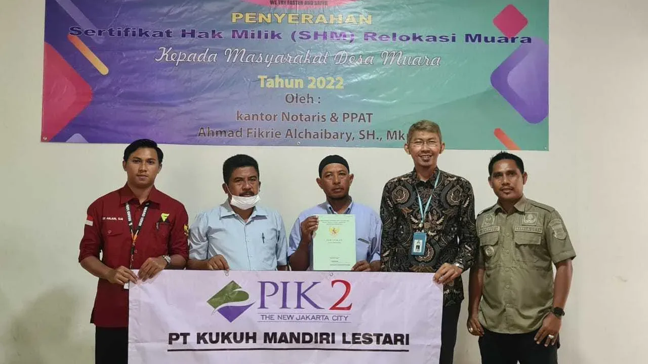 Warga desa muara terkena relokasi PIK2 senang terima SHM