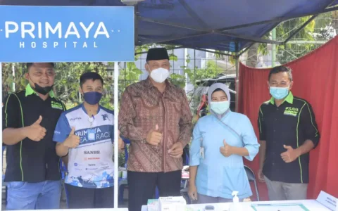 TRI ADHIANTO MERESMIKAN MASJID NURUL FALAH.